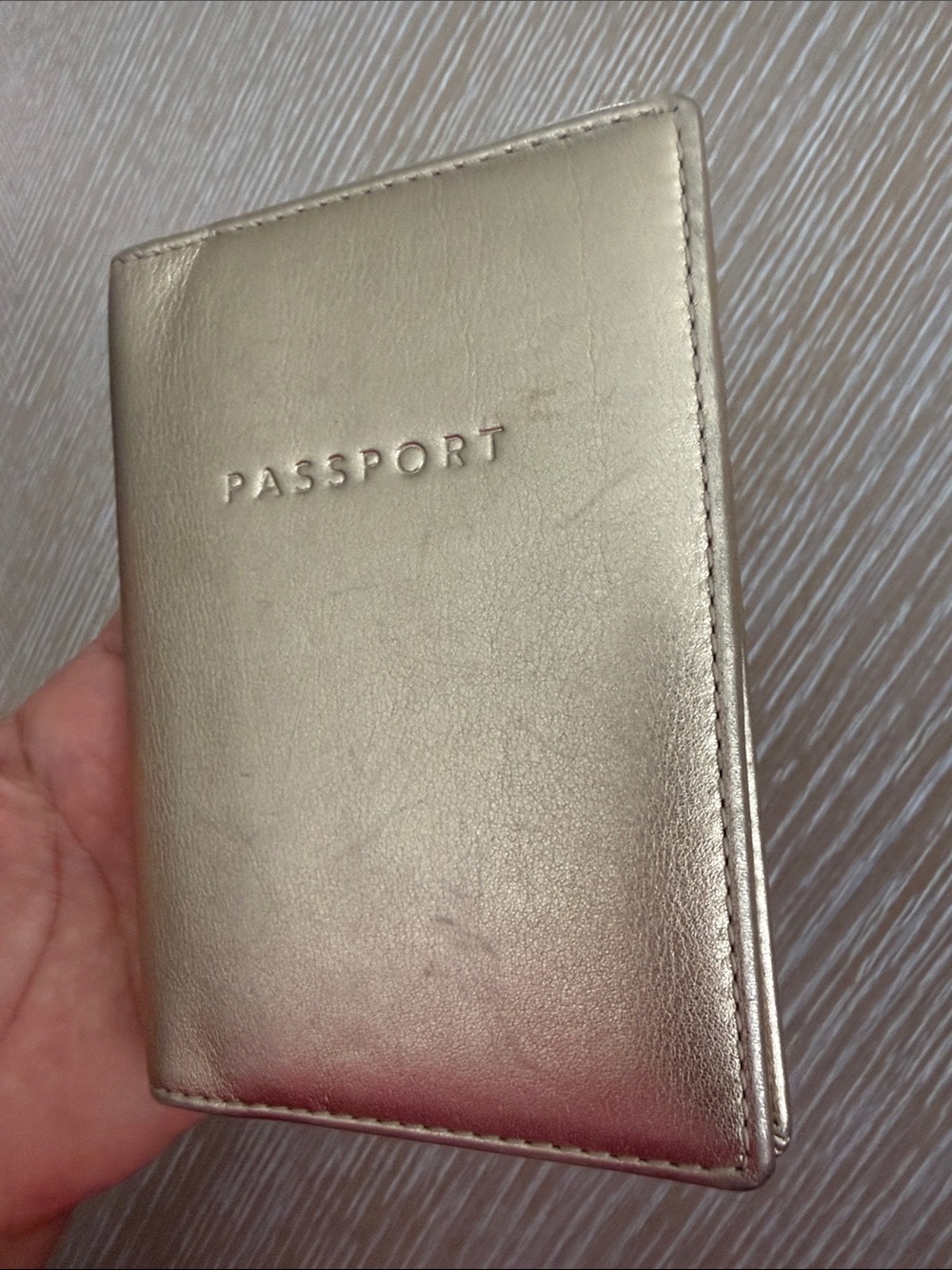COACH Smooth Leather Gold Passport Cover Passport Holder - Picture 11 of 13
